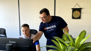 Bricks.co et le Crowdfunding : réinventer le financement immobilier face à la crise économique